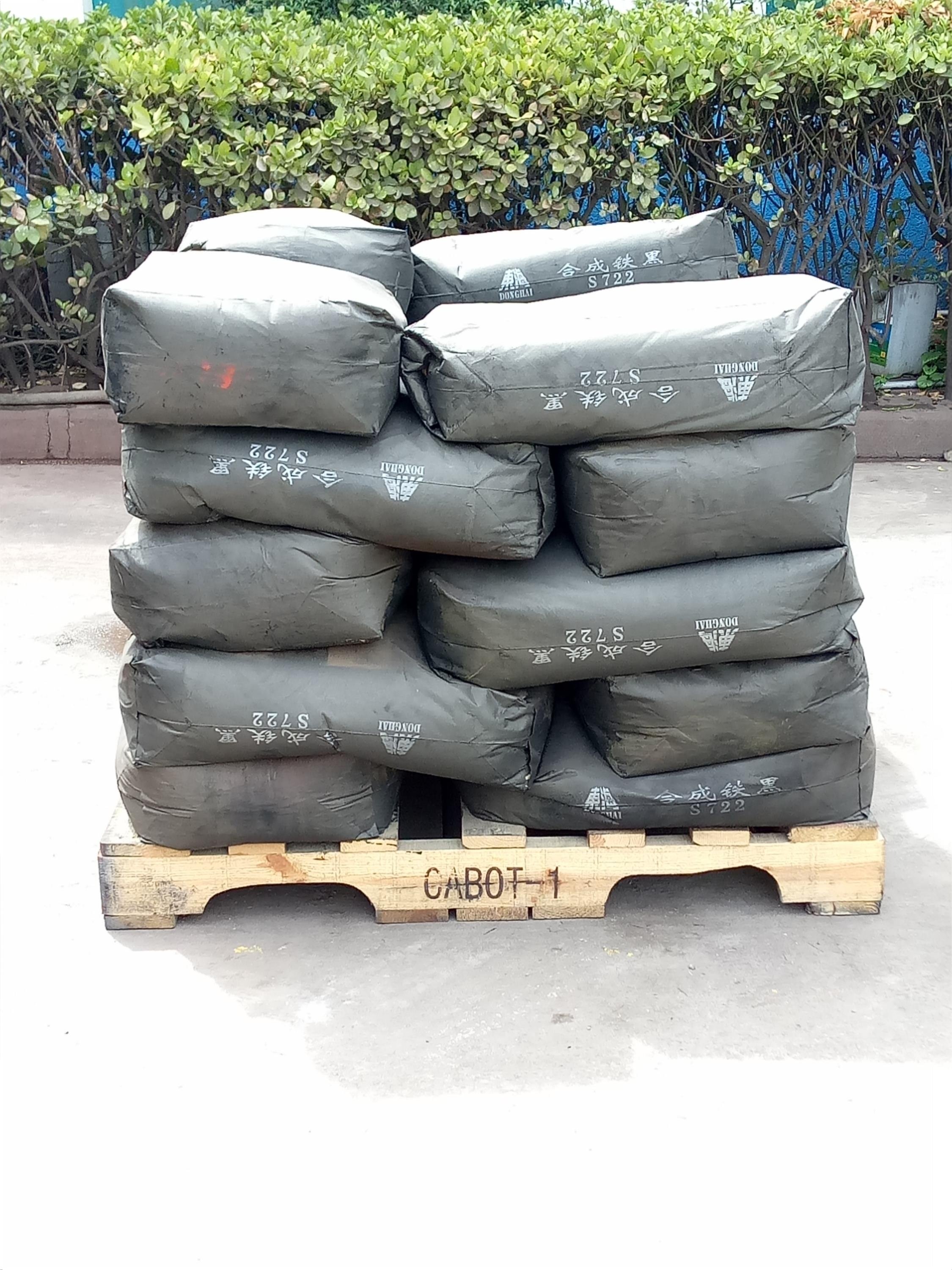 synthetic black iron oxide price with good quality Inorganic pigment powder for concrete bricks