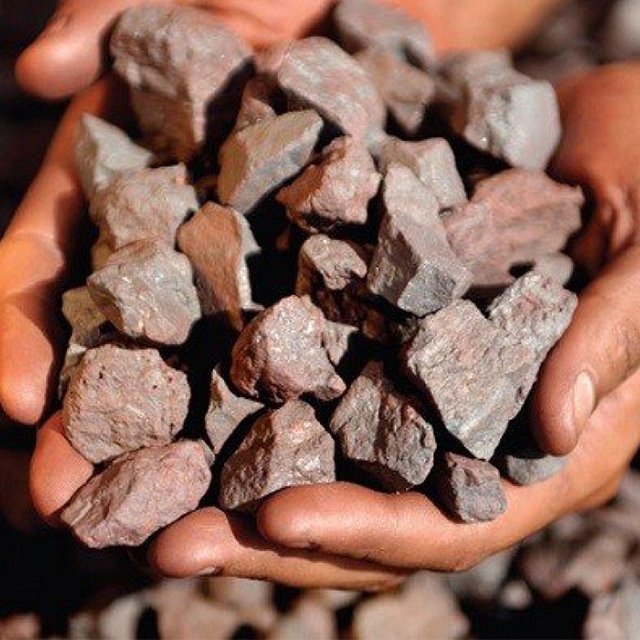 Wholesale High Quality Iron Ore Directly Sourced from Pakistan Mines Magnetite & Hematite Lump & Powder Types
