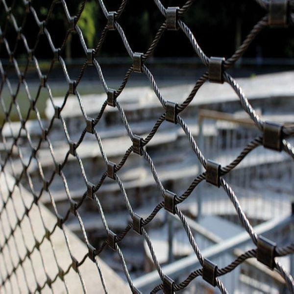 Customized 304/316 Stainless Steel Wire Knitted Mesh, Metal Decoration Wire Net, Wire Rope Mesh for Garden Zoo