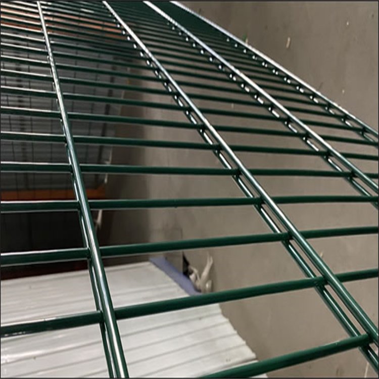 Wholesale high quality 2x2 galvanized welded steel wire mesh fence panel customization