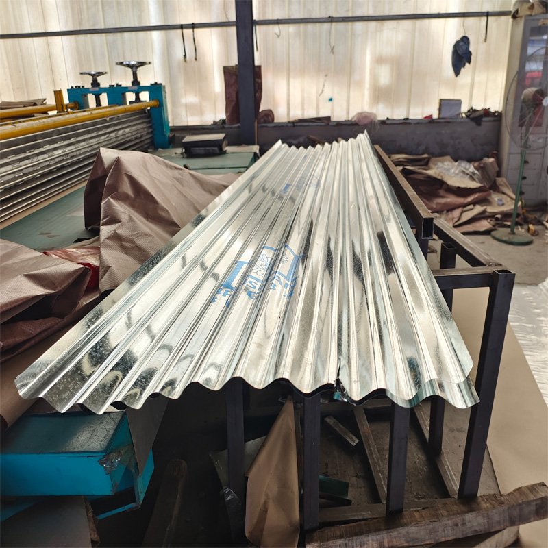 Low Price Corrugated Steel Roofing Sheet Galvanized Iron Sheet for Roofing Metal Roofing Sheet