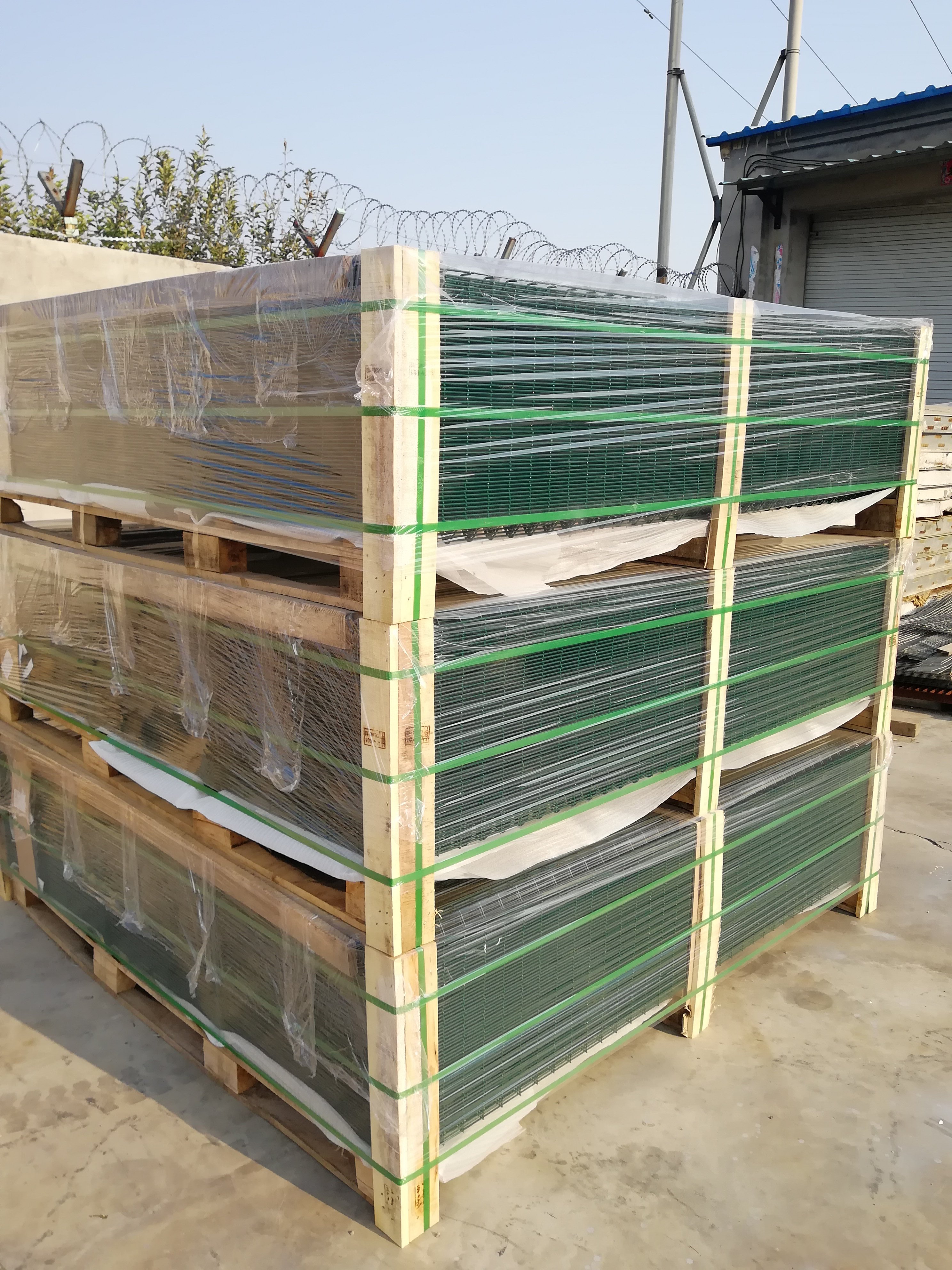 High quality hot dipped galvanized welded wire mesh