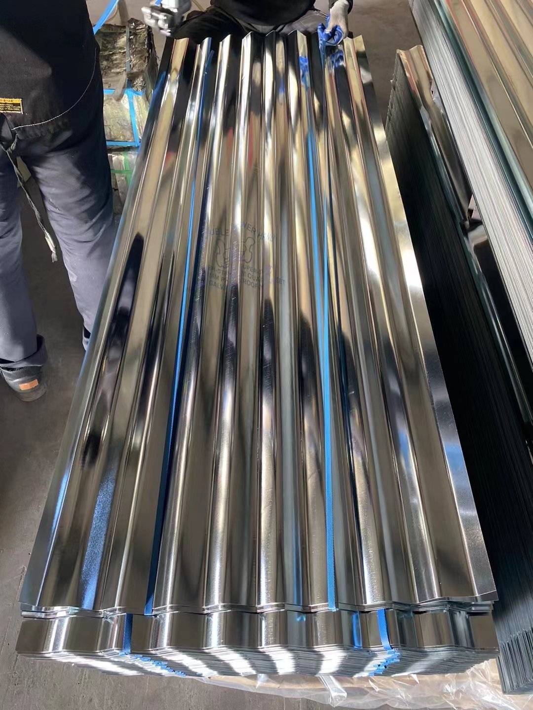 Factory Supplier Galvanized Corrugated Roof Sheet Zinc Roofing Sheet Iron Steel Products Thickness/Thick 0.17mm For South Africa
