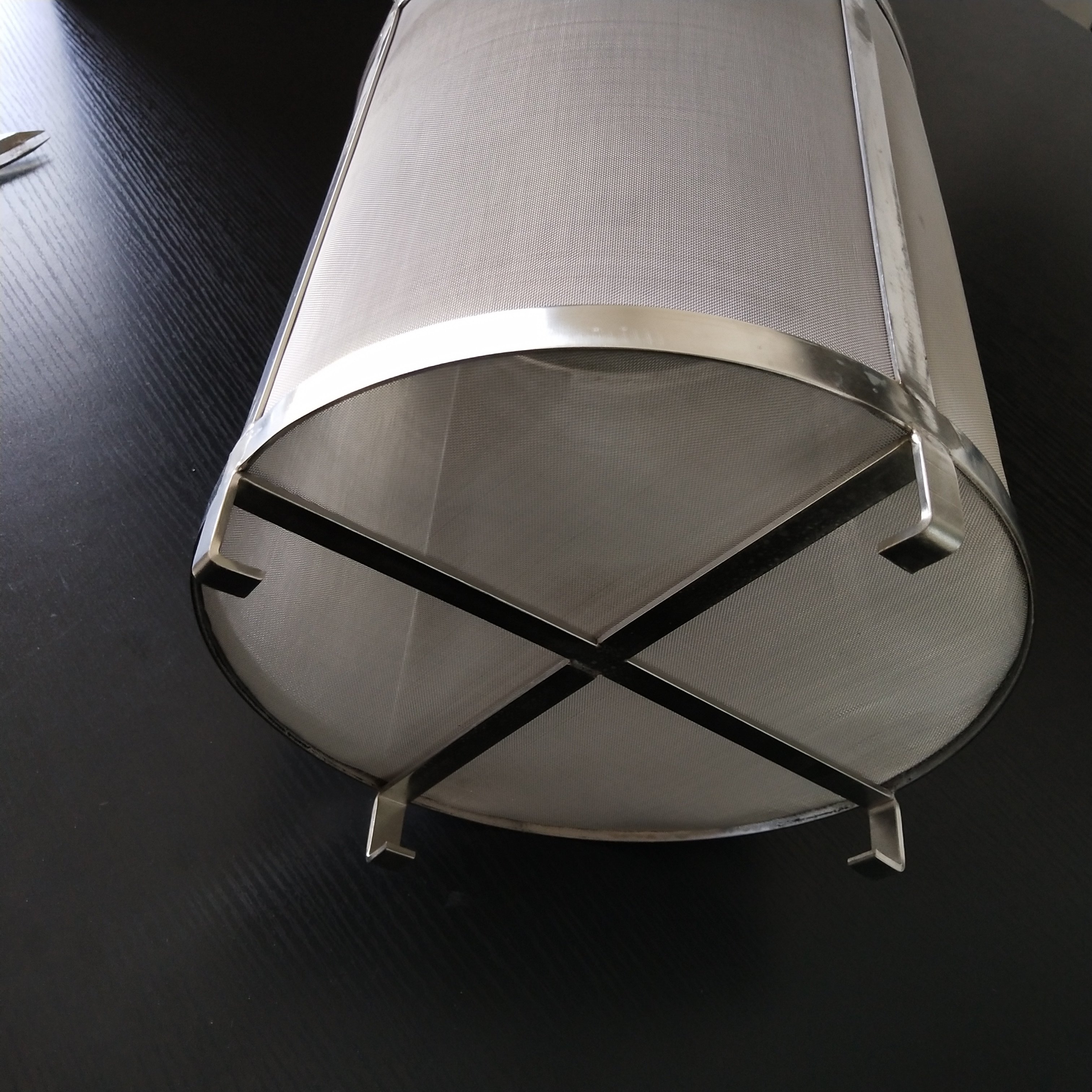 Customized 304 Cylindrical Diameter 20 Cm Stainless Steel Wire Mesh Filter Basket Beer Filter Basket
