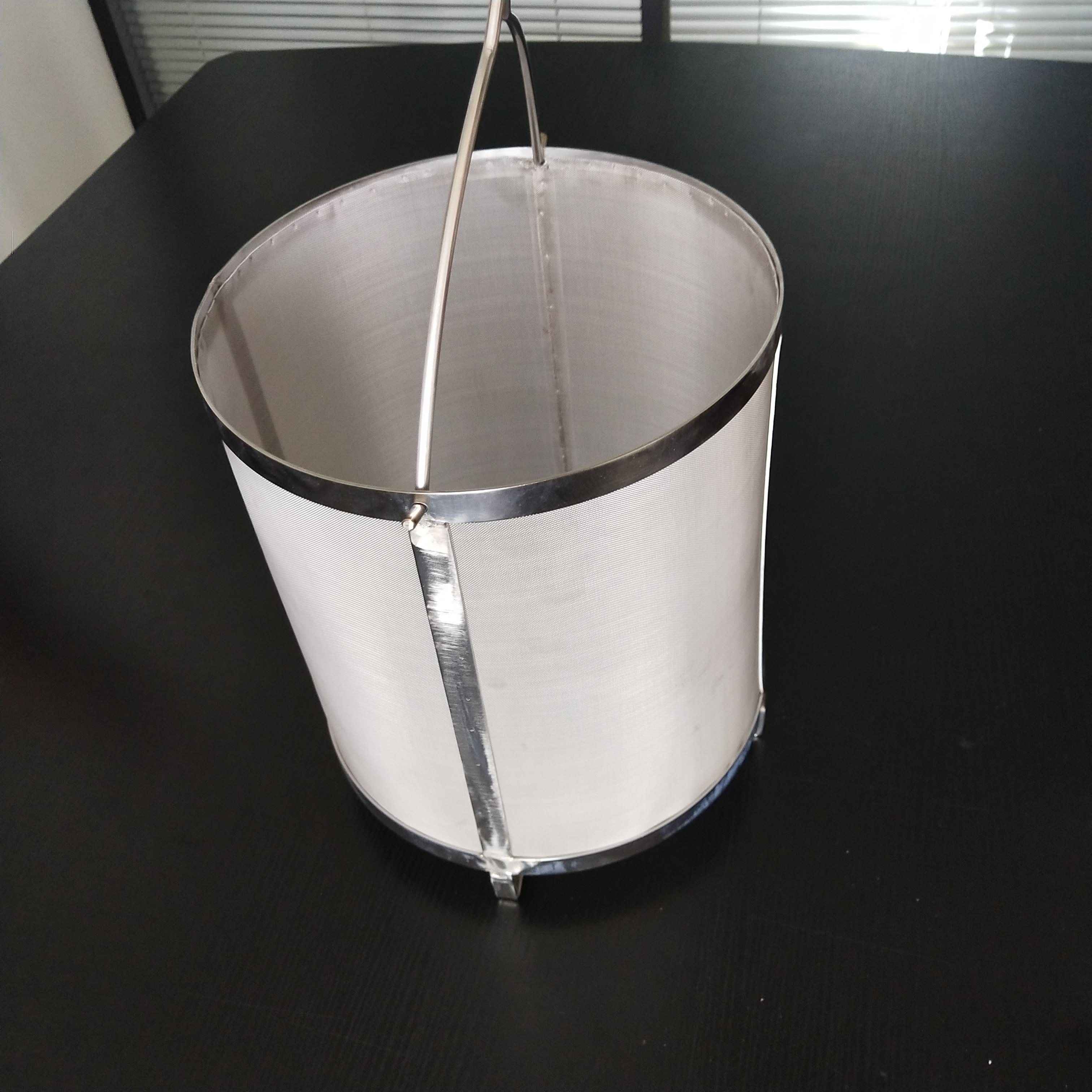 Customized 304 Cylindrical Diameter 20 Cm Stainless Steel Wire Mesh Filter Basket Beer Filter Basket