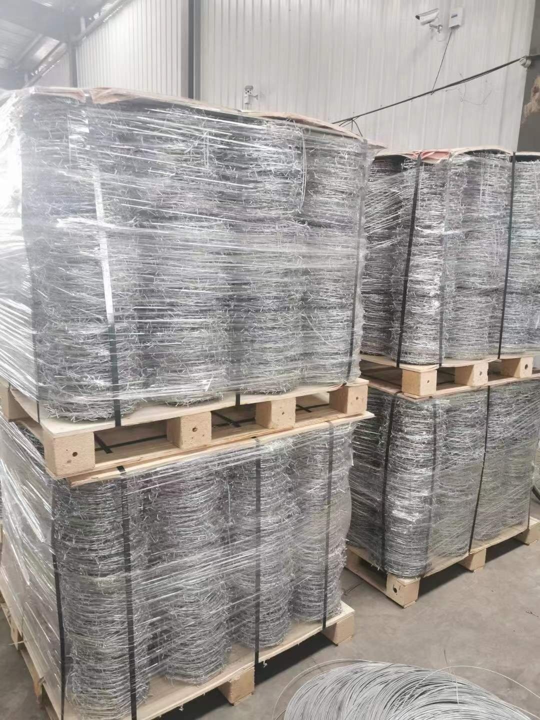 Anti-climb high security fence barbed wire galvanized lower price sales