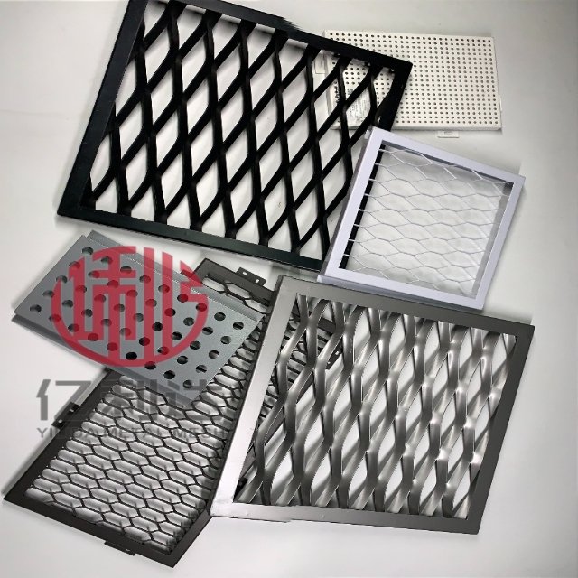 Grill Tray with Diamond Hole Shape Black Wire Mesh S Welded Technique for Barbecue