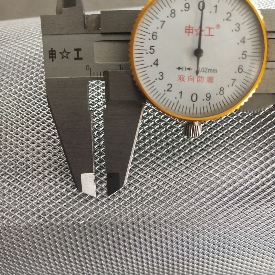 Reliable Quality Expanded Metal Mesh Facade Mesh Flattened Expanded Metal Sheet
