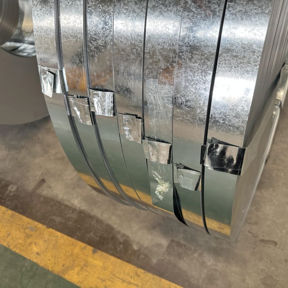 Hot Sales Hot Dipped galvanized steel sheets In Coil/gi Rolled galvanized steel Coil galvanized Coil