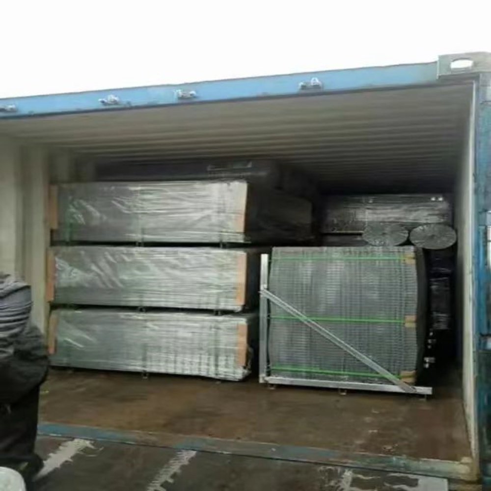 High Quality Stainless Steel Welded Wire Mesh Electro Galvanized Welded Iron wire mesh panels