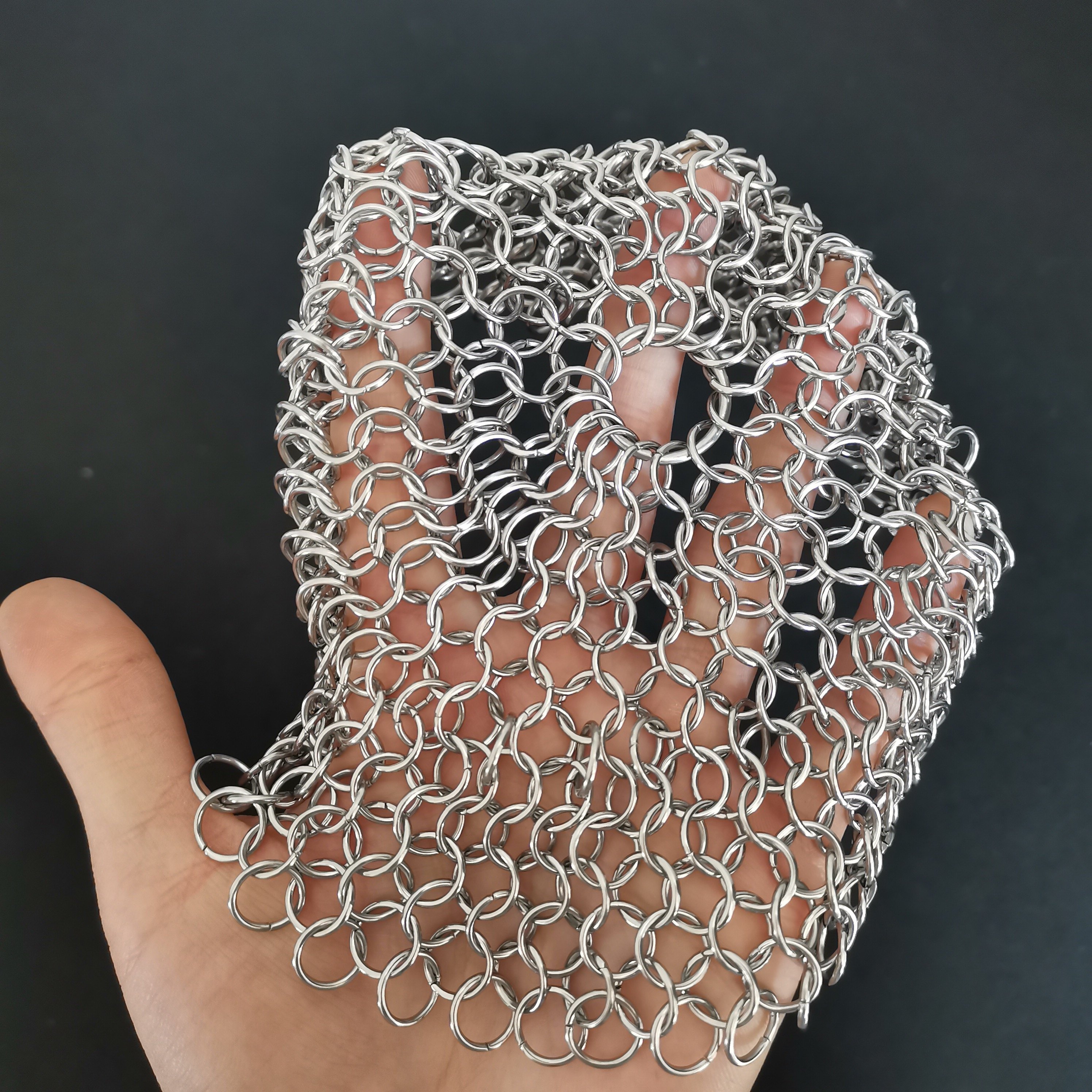 316 stainless steel chain mail scrubber 7*7 inch round shape cast iron scrubber