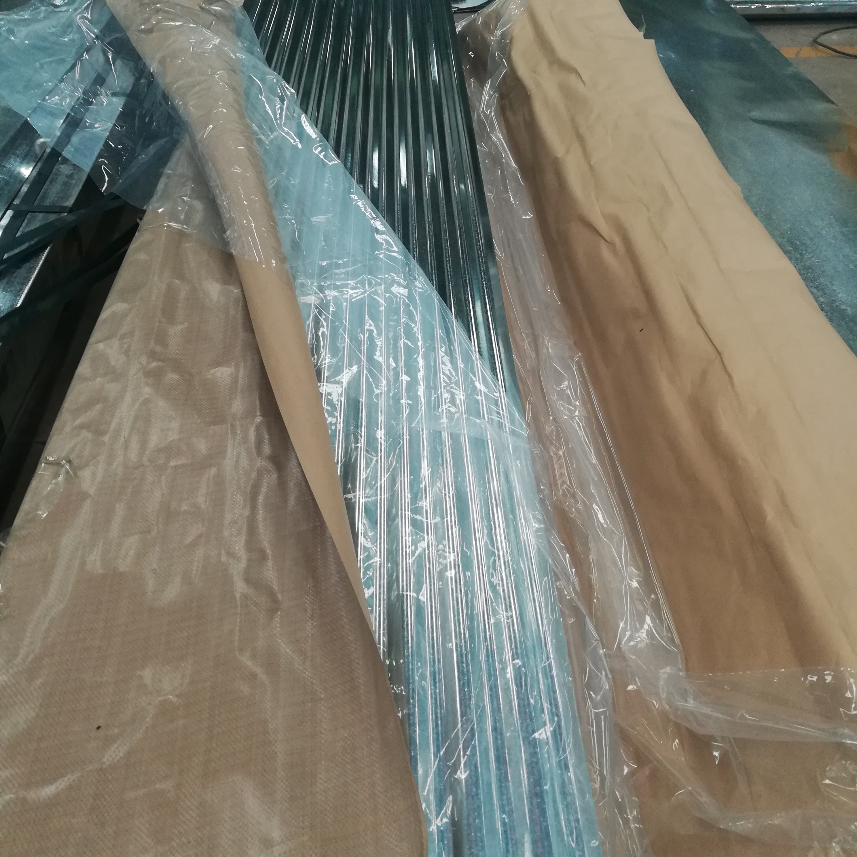 BWG34 JINDAL BHUSHAN 0.12*665 Hot Dip GI Zinc Coated Metal Roofing Iron Calamine Hot Dipped Corrugated Galvanized Steel Sheet
