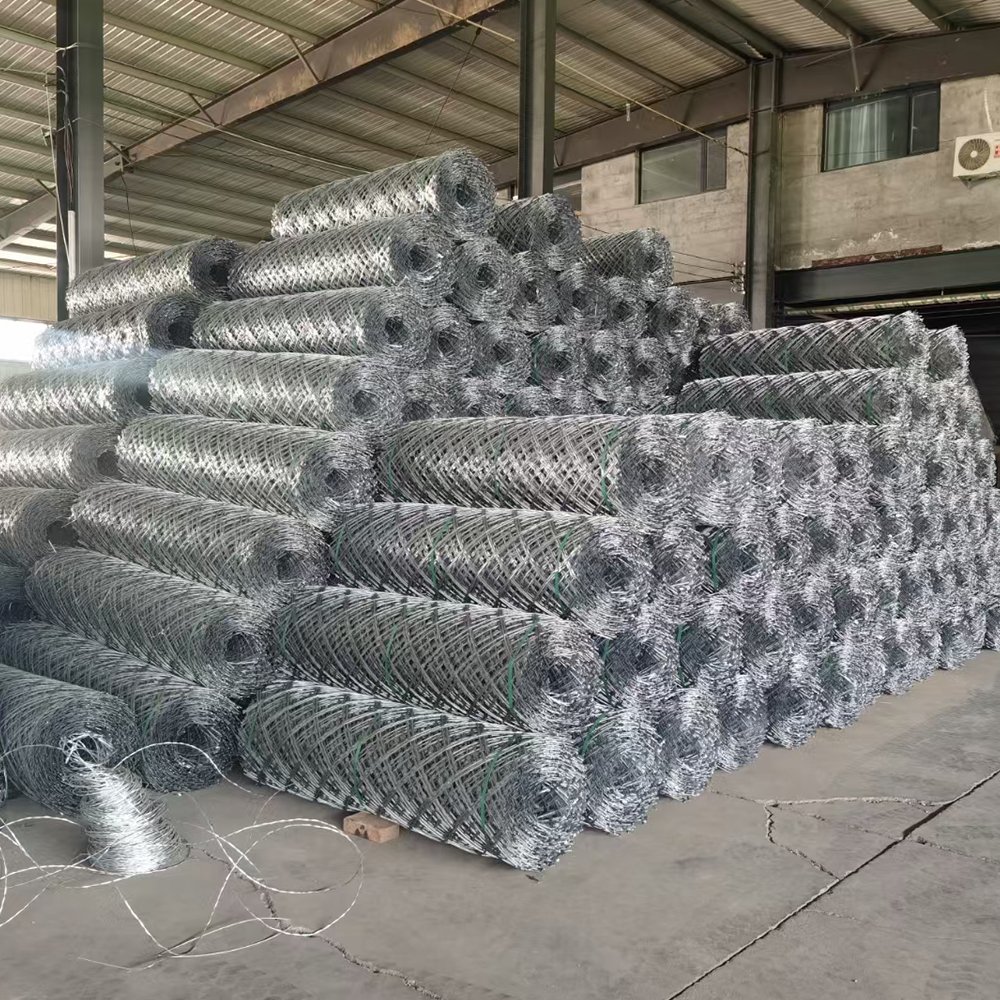 2.4mm galvanized welded wire mesh