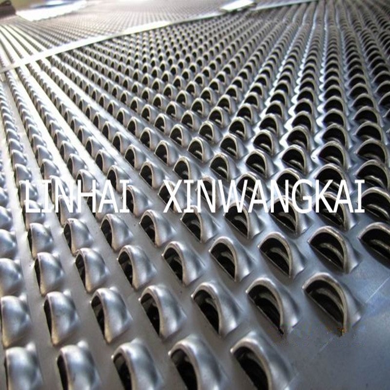 Perforated metal screen sheet for rice huller machine