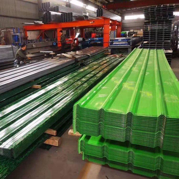 Color Coated Galvanized Roofing Sheet 0.25mm Colorful Corrugated Sheet 950mm Color Roofing Sheet