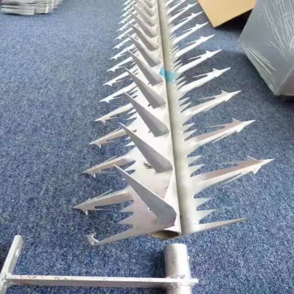 Hot Sale Anti-Climbing Security Hot Dipped Galvanized Big Size Wall Spikes For Fence