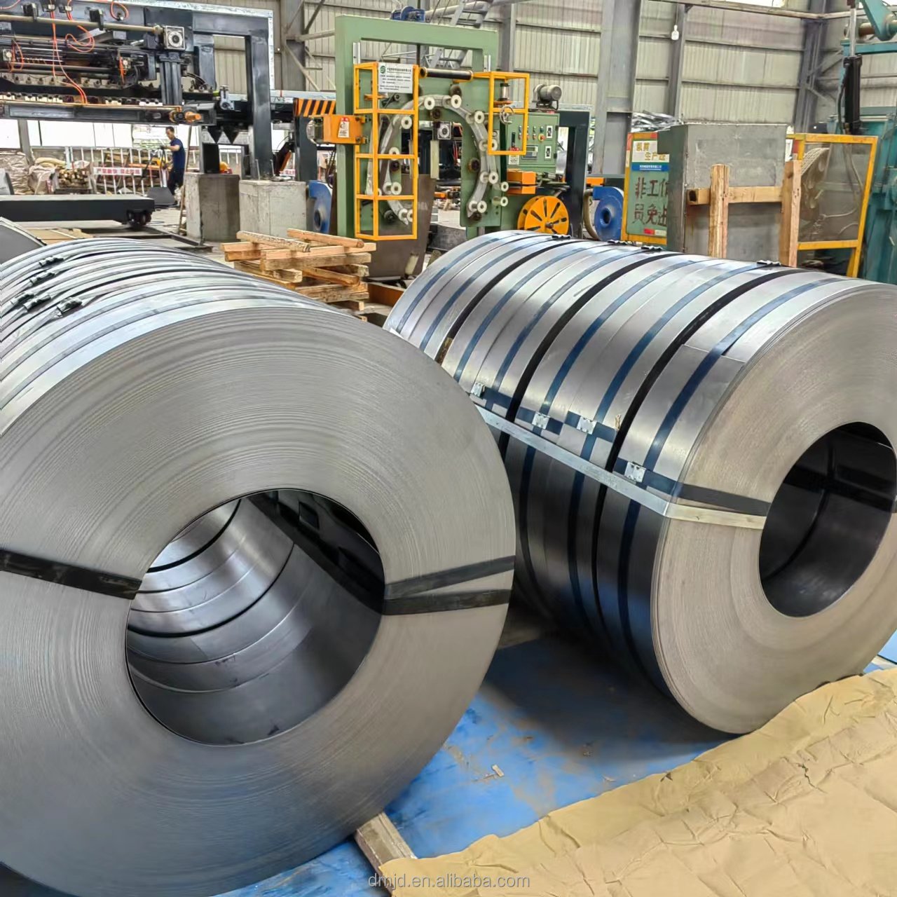 Cheap price Carbon Steel 14 16 18 20 22 24 26 28 Gauge Gi Coil Supplier g40 Hot Dipped Galvanized Steel strip Factory In China
