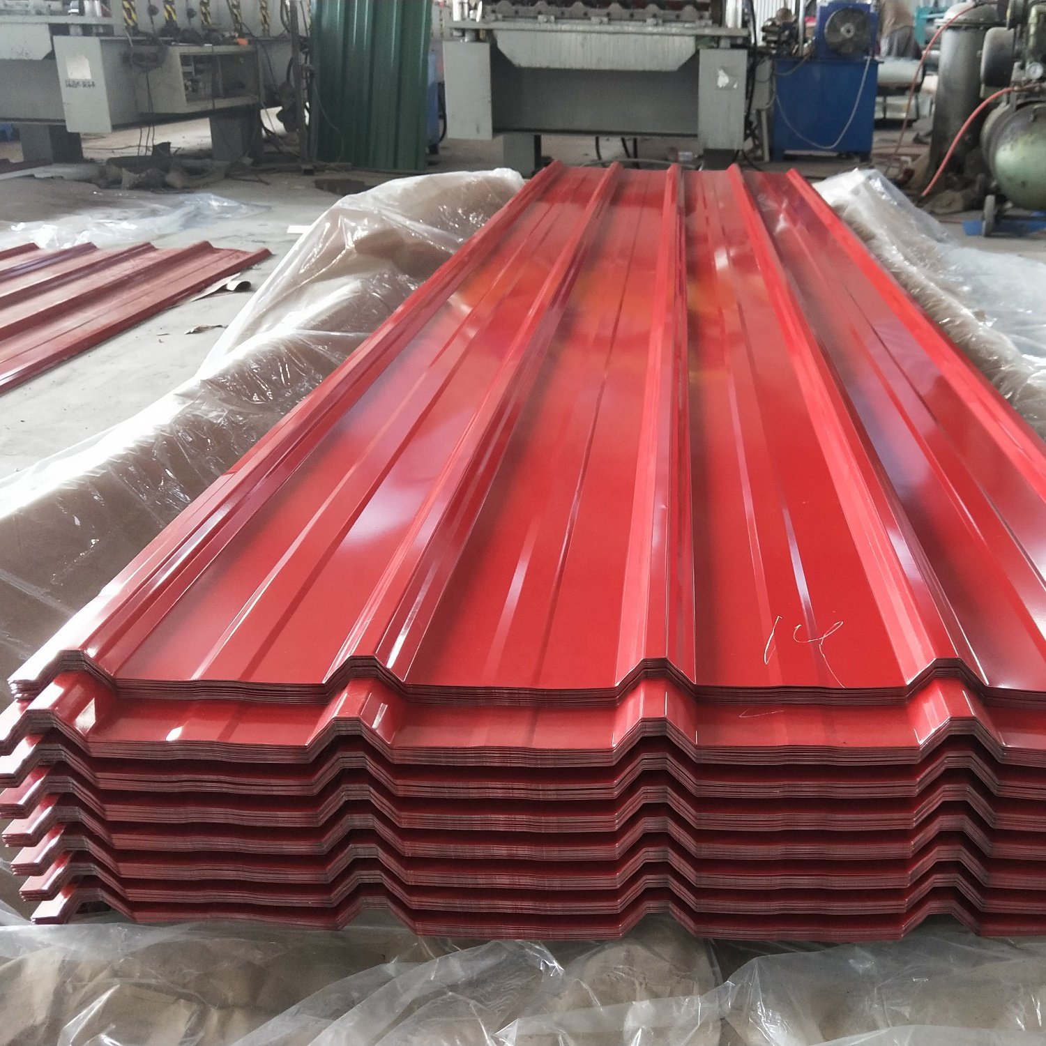 Factory price red color coated galvanized corrugated IBR steel roofing iron sheets for kenya