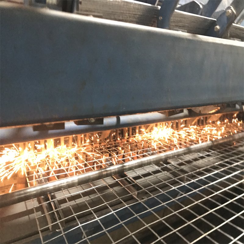 Direct Factory Good Quality Hot Dipped Welded Wire Mesh