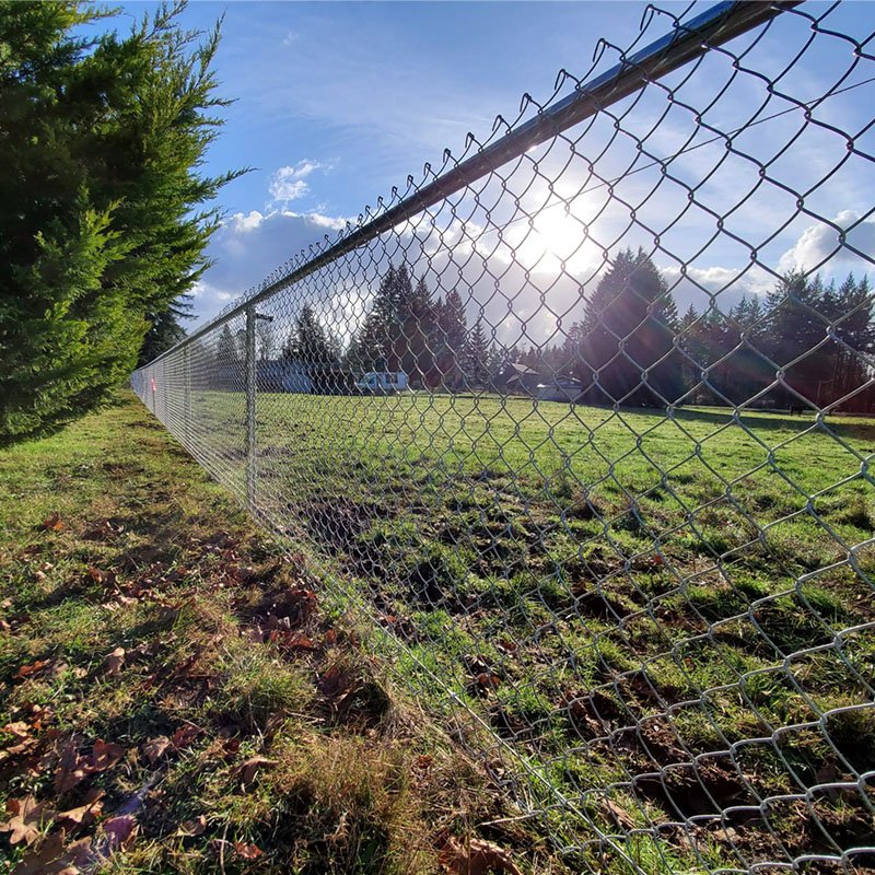 High Quality Customized Security PVC Coated Chain Link Fence Wholesale Cyclone Galvanized Steel Wire Mesh