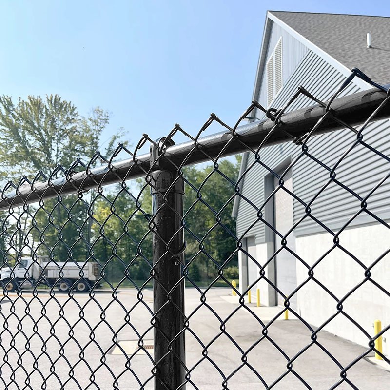 High Quality Customized Security PVC Coated Chain Link Fence Wholesale Cyclone Galvanized Steel Wire Mesh