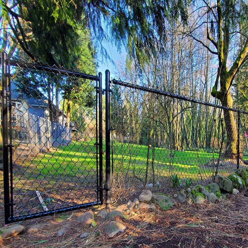 High Quality Customized Security PVC Coated Chain Link Fence Wholesale Cyclone Galvanized Steel Wire Mesh