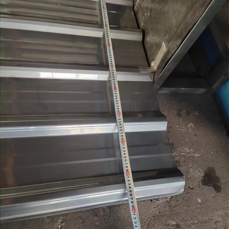 Wholesale 12ft Corrugated Galvanized Steel Roofing Sheets Best Color Coated for Building Construction