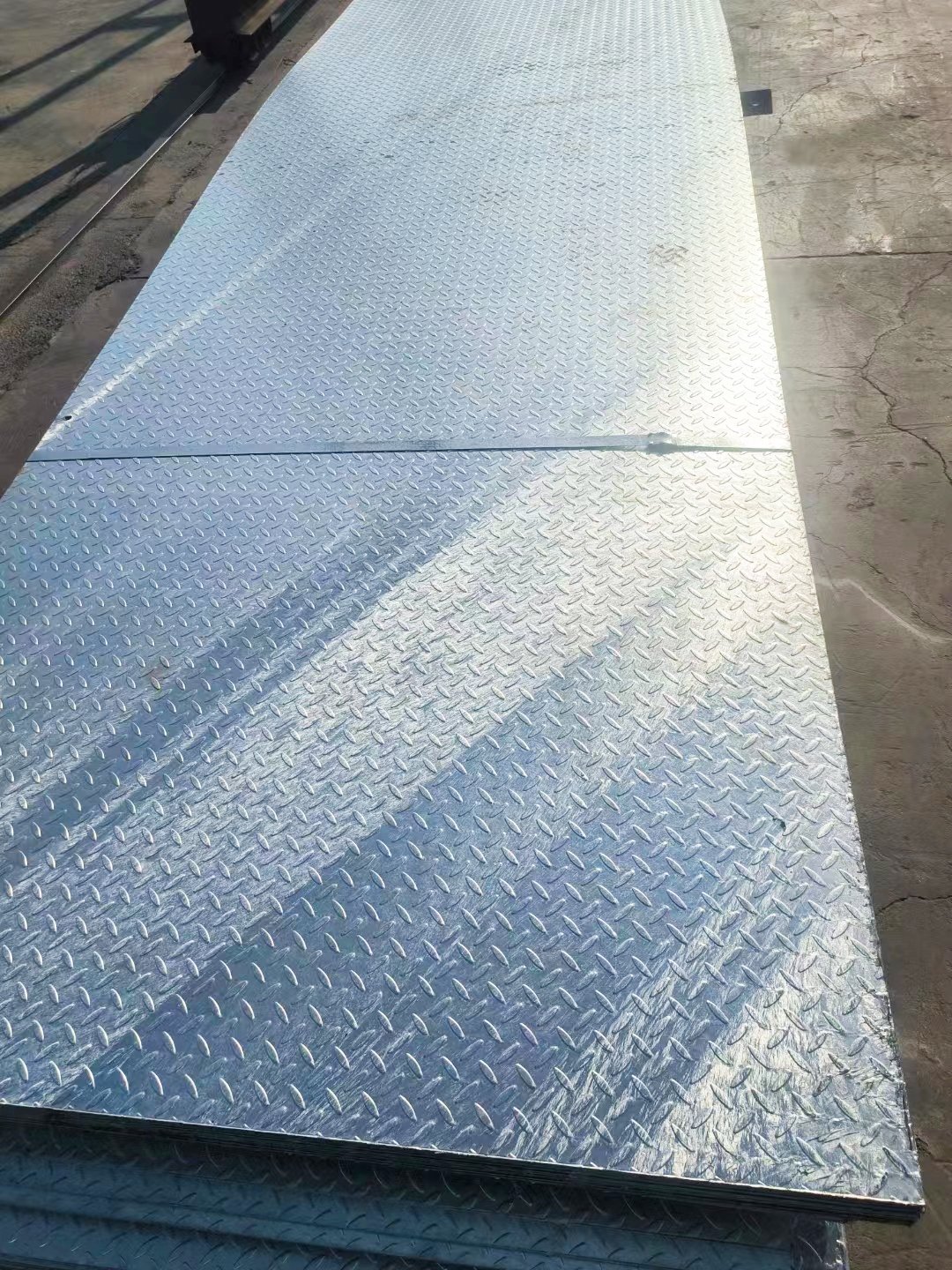 High Quality Hot Dipped Galvanized Steel Plate 0.2mm 0.8mm 1.0mm 1.5mm Gauge Thickness Galvanized Steel Sheet