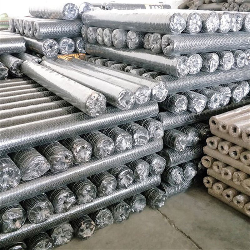 Selling 1/2 Inch Hole Galvanized Or pvc Coated Hexagonal Wire Mesh Galvanized Hexagonal Chicken Wire Fence Netting For Poultry