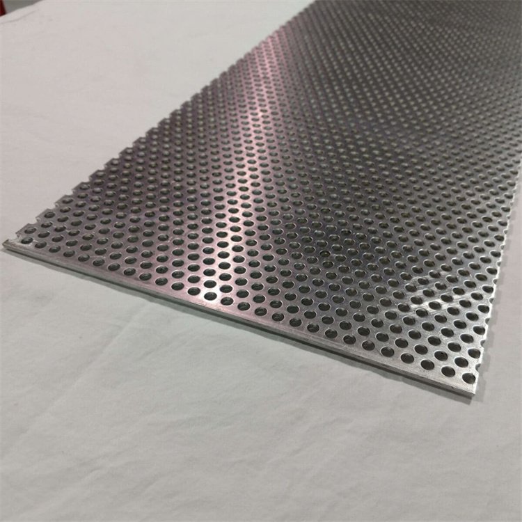 Staggered Round Hole 304 316 Stainless Steel Perforated Metal With Frame Aluminum Facade Panel Perforated Metal Mesh