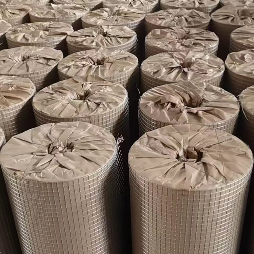 Hot selling galvanized welded wire mesh 5 foot cattle and sheep fence stainless steel welded wire mesh