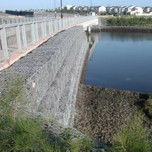 Wholesale Hot dip galvanized hexagonal gabion basket stone cage 80x100mm hole woven gabion box wire mesh netting
