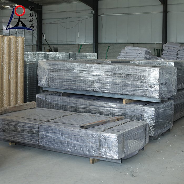 Pet cage 1/4 inch welded rabbit cage wire mesh 2x2 weld corral panels reinforcing fence metal iron wire net