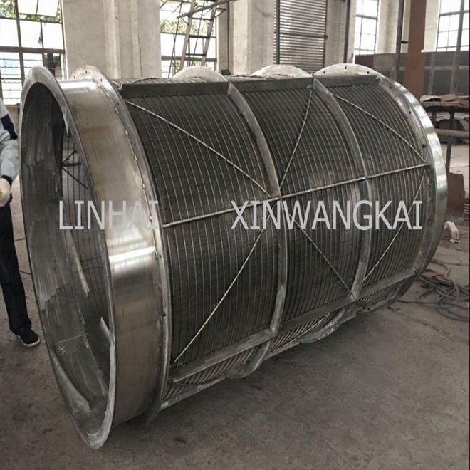 Rotary wedge wire screen for sugar cane juice filtration
