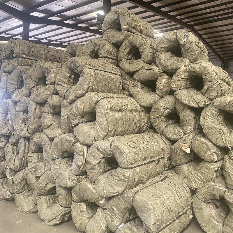 Wholesale Galvanized Razor Barbed Wire 500 Meter Length for Farm Fencing 50kg Barb Wire Fence Roll