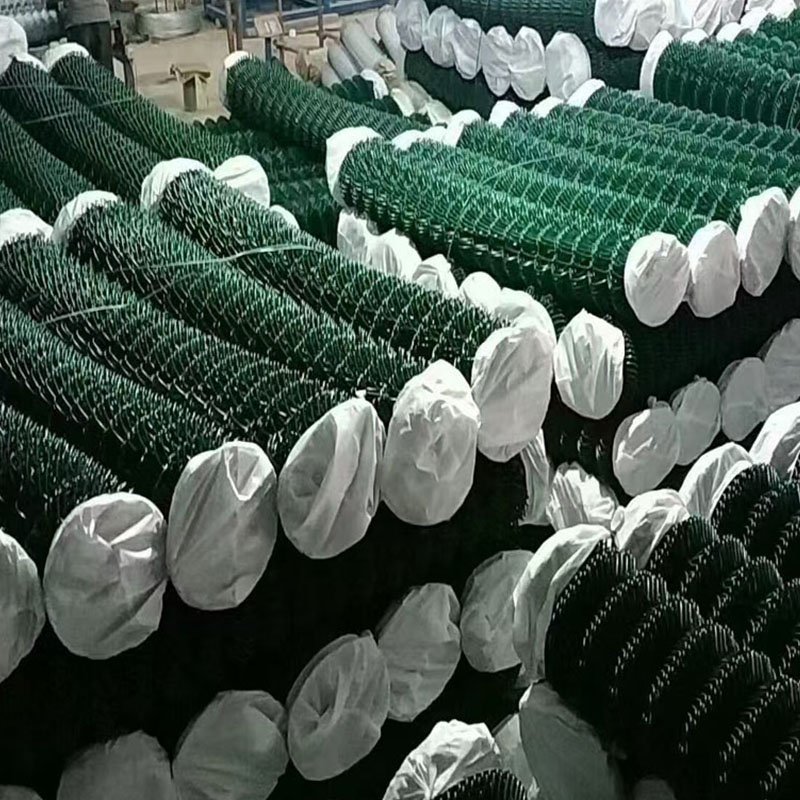 customized Pvc Coated Plastic Galvanized Cheap Stainless Steel Wire Mesh Fencing Project Chain Link Fence