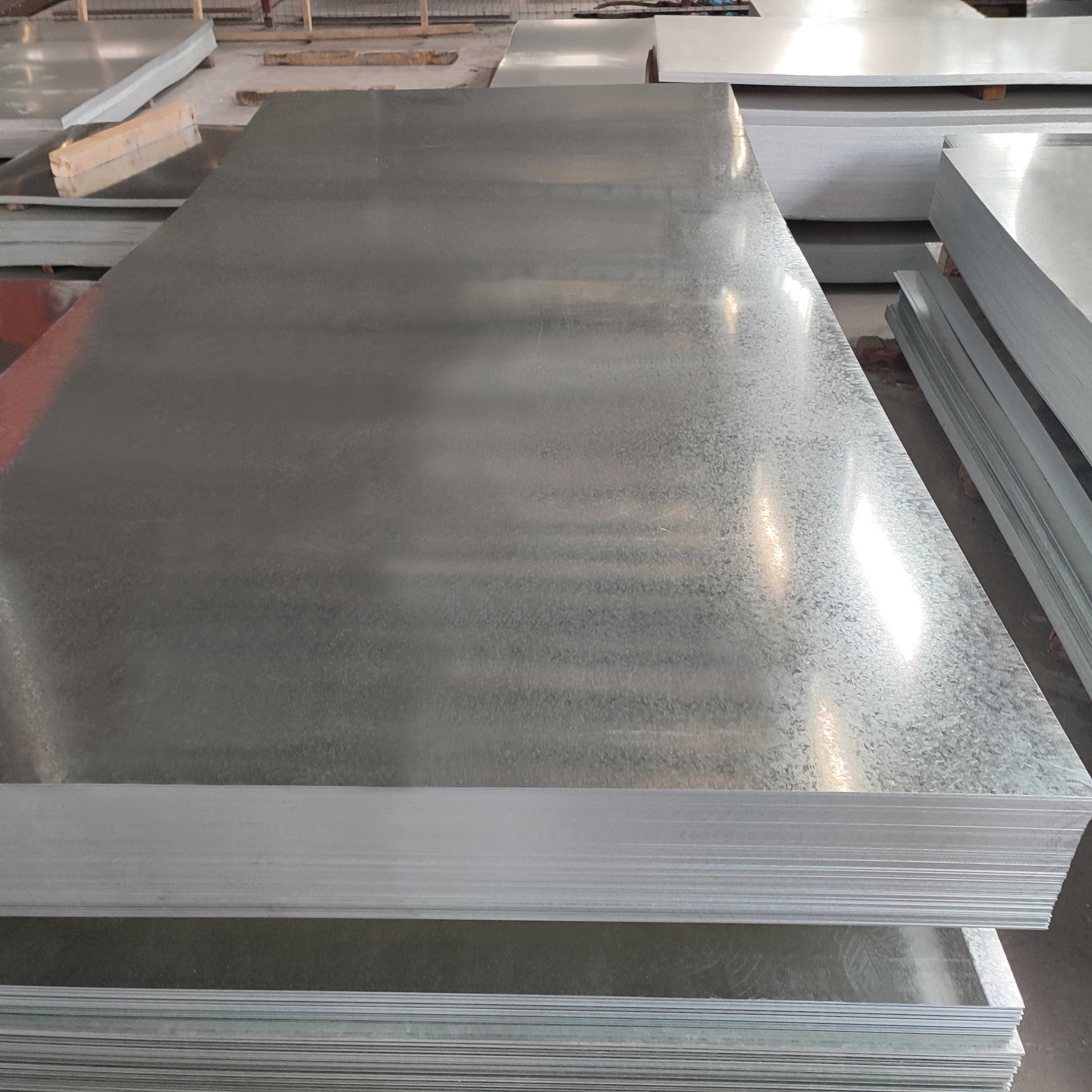 Dx52D Z140 Galvanized Checker Checkered Steel Plate 0.35mm 1 2 1.2mm 3mm Sheet Gi Galvanized Steel Plate Supplier