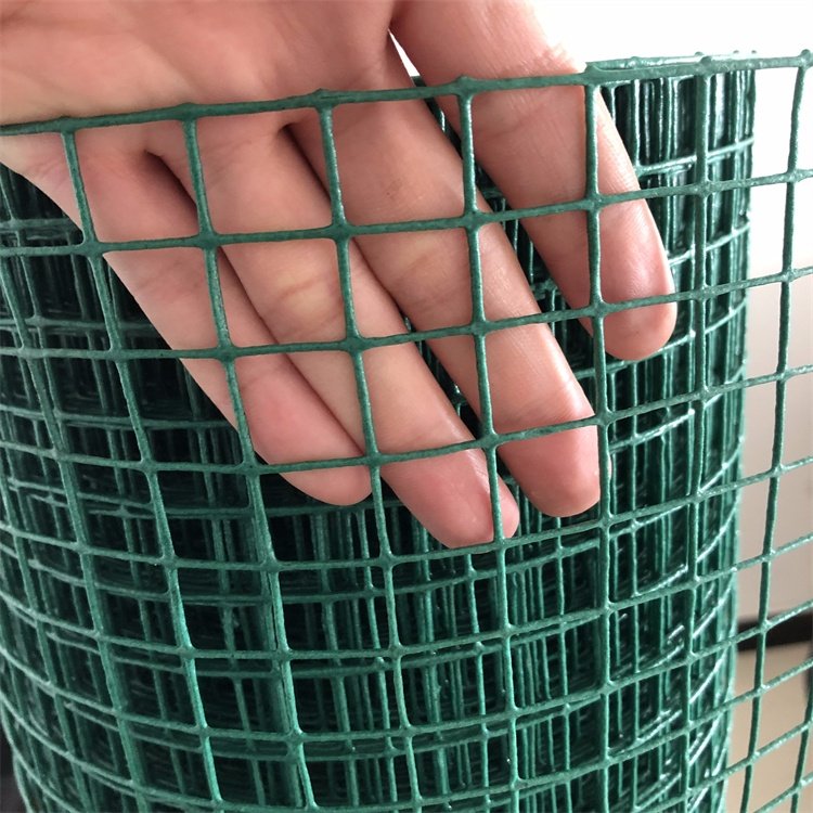 Fence wire mesh 48in tall panels pvc coated welded wire mesh panel green color pvc coated welded iron wire mesh for cages