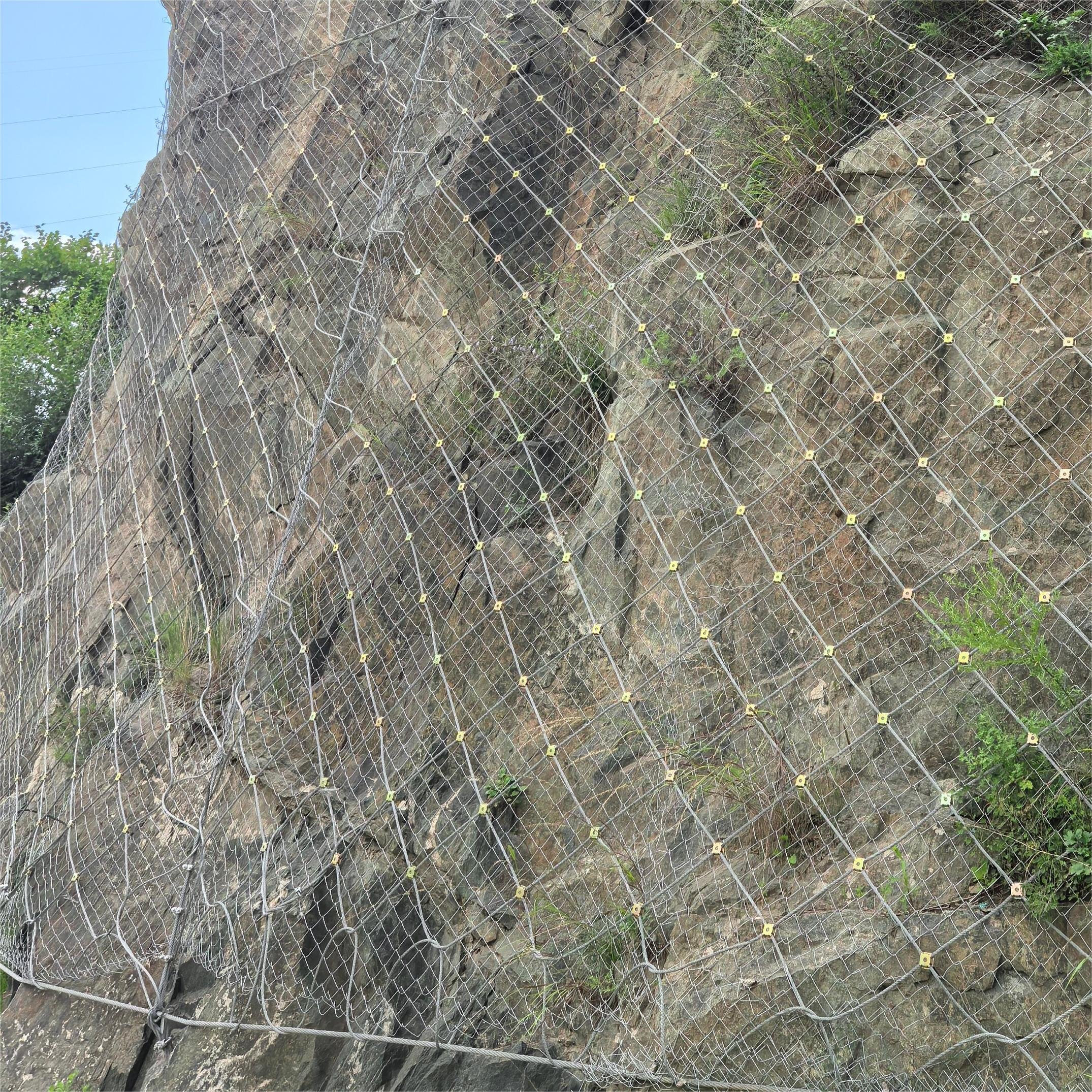 Durable and Flexible Steel Wire Mesh Diamond net for Slope Protection System