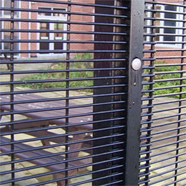 triangle bending fence / 3D curved welded wire mesh panel fence