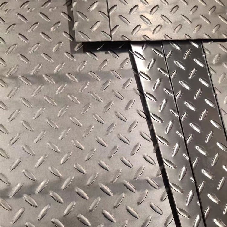 28g Corrugated 30 Gauge 3mm 0.28mm Galvanized Steel Sheet 0.4mm 1.2 Mm