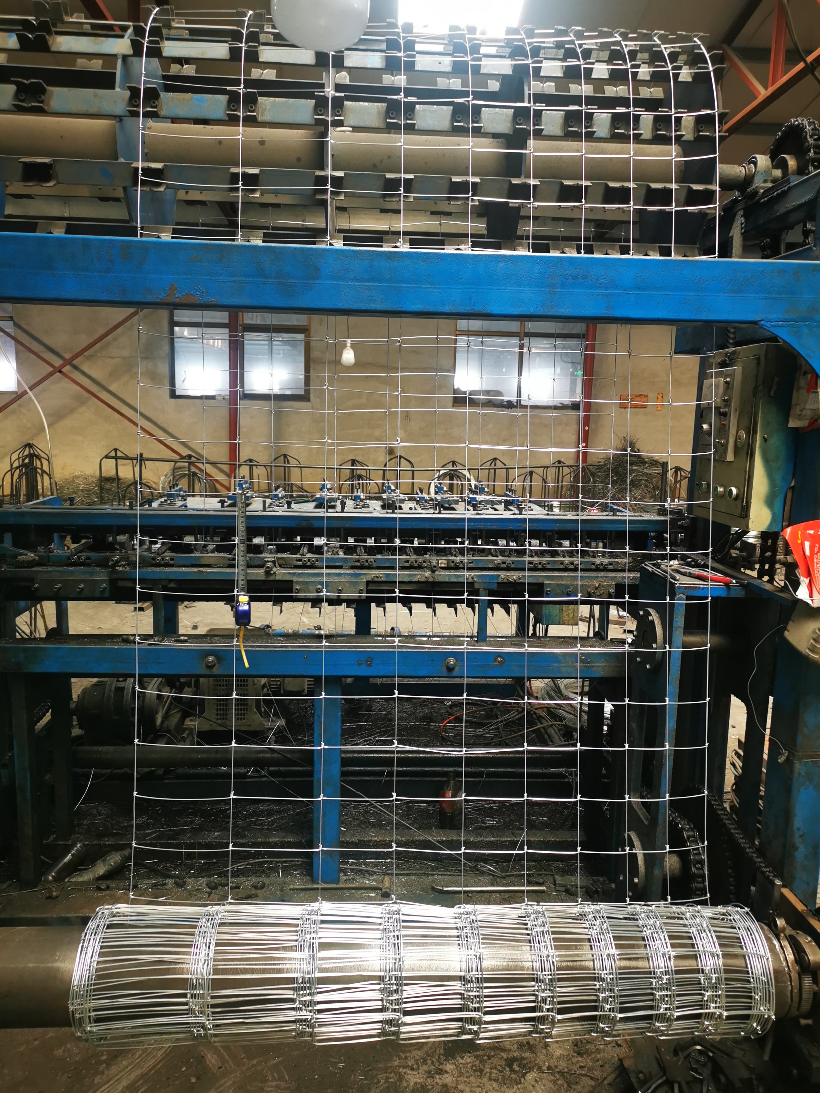 Black Steel Wire Mesh for Construction Fence Woven and Welded Technique Plain Weave Stainless Steel Material