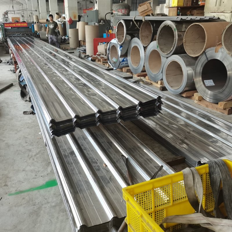 High Quality 28 30 Gauge Galvanized Color Coated Corrugated Steel Sheet for Roof Tiles Custom Processing Services