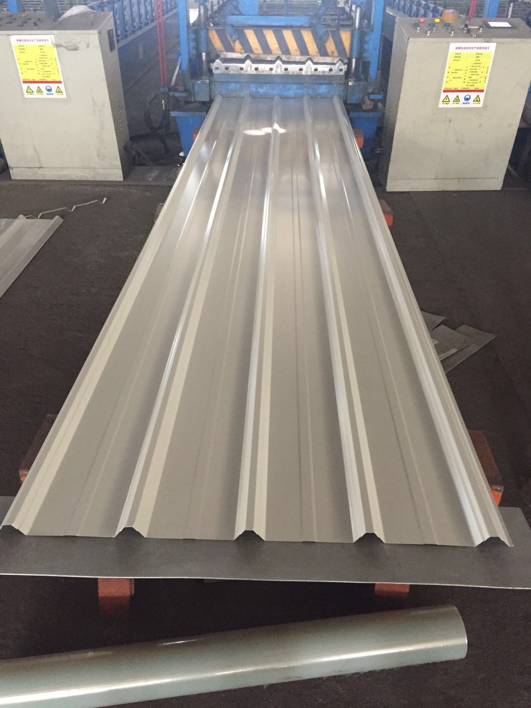 Shandong Factory/wholesale Corrugated Metal Roofing Sheet