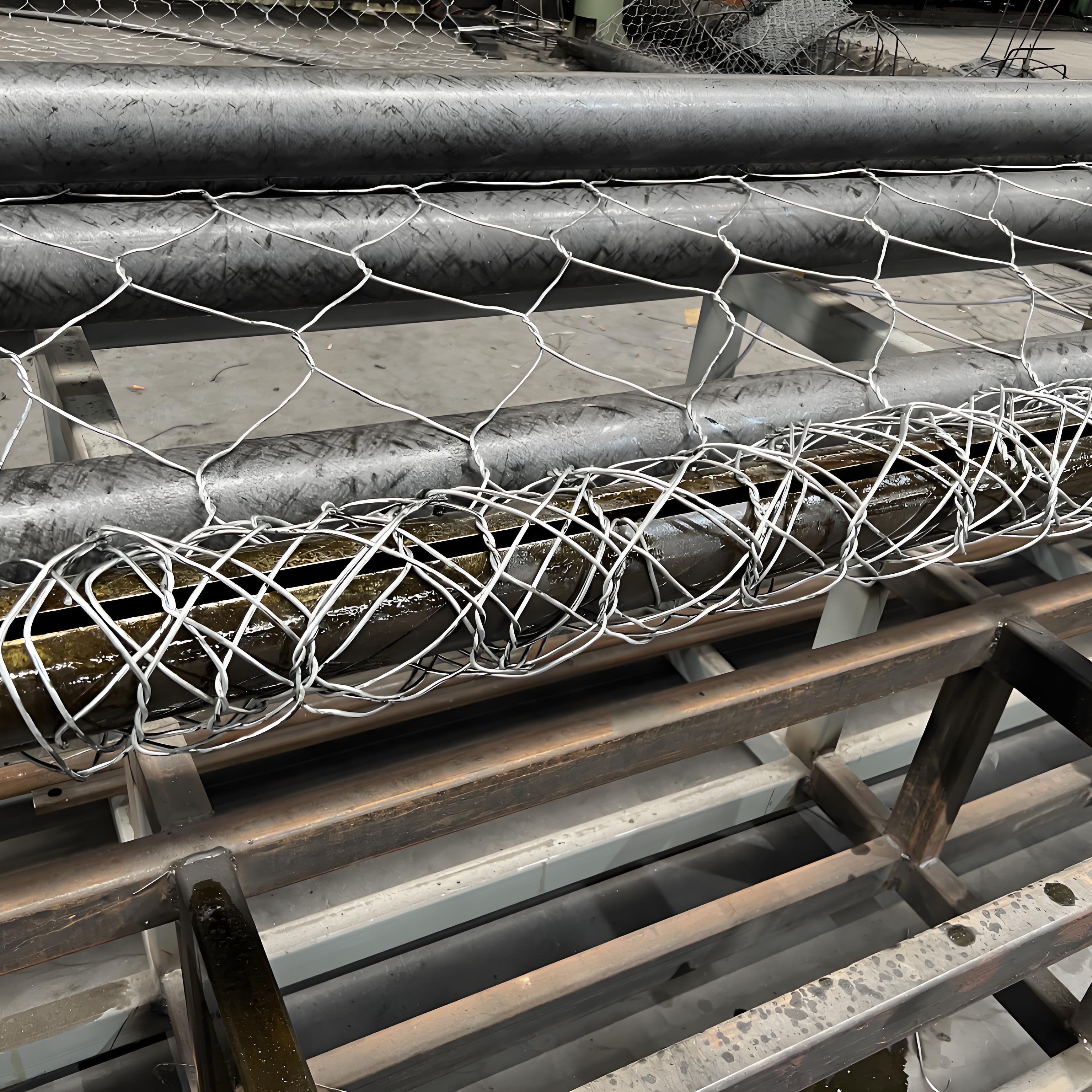 Factory DIrect Supply High Quality Hexagonal Wire Netting Iron Wire Mesh Gabion Hexagonal Galvanized Wire Mesh Rolls