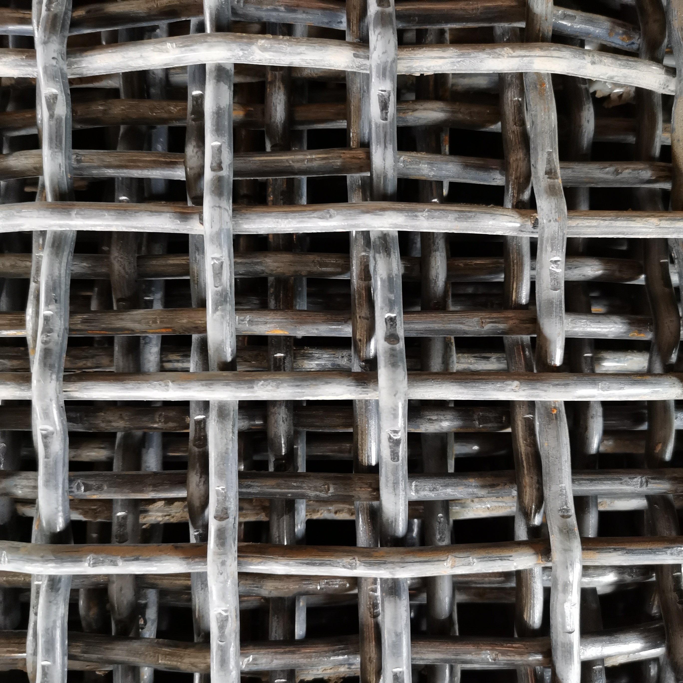 65mn Material Vibrating Screen Mesh Spare Parts Customized 8mm Wire Dia Manganese Steel Mesh
