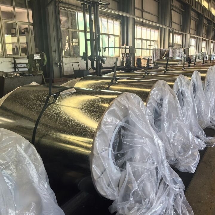 high quality z275 dx51d zinc iron metal roll gi galvanized steel coil for roofing sheet