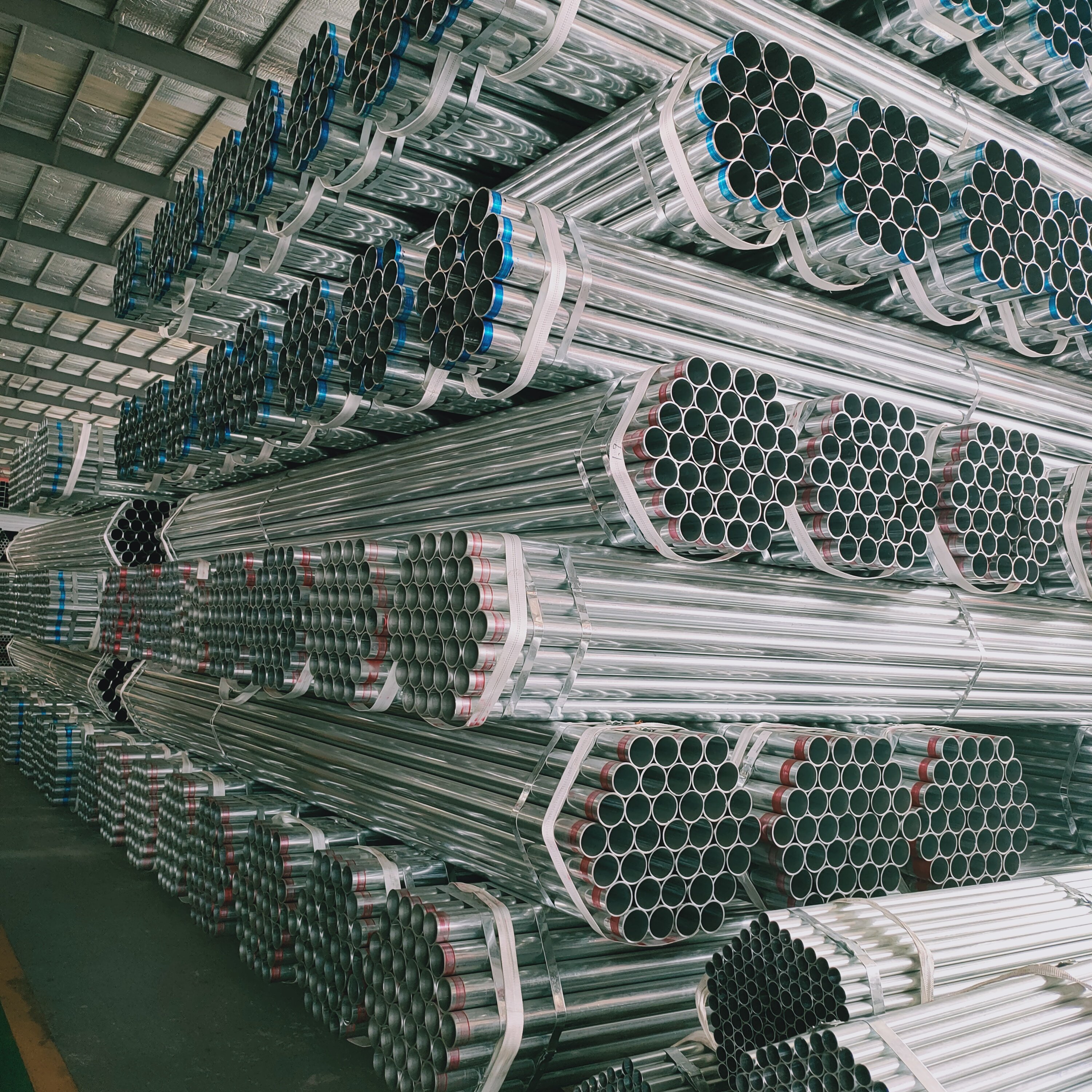 ASTM A106 A36 A53 Q195 Q235 Q345 Galvanized Steel Round Pipe GI Pipe Tube Hot Dip Galvanized Steel Pipe