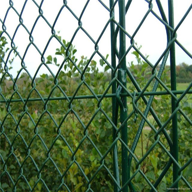 High Quality Hot Dipped Galvanized Diamond Wire Mesh Used Chain Link Fence For Factory Price