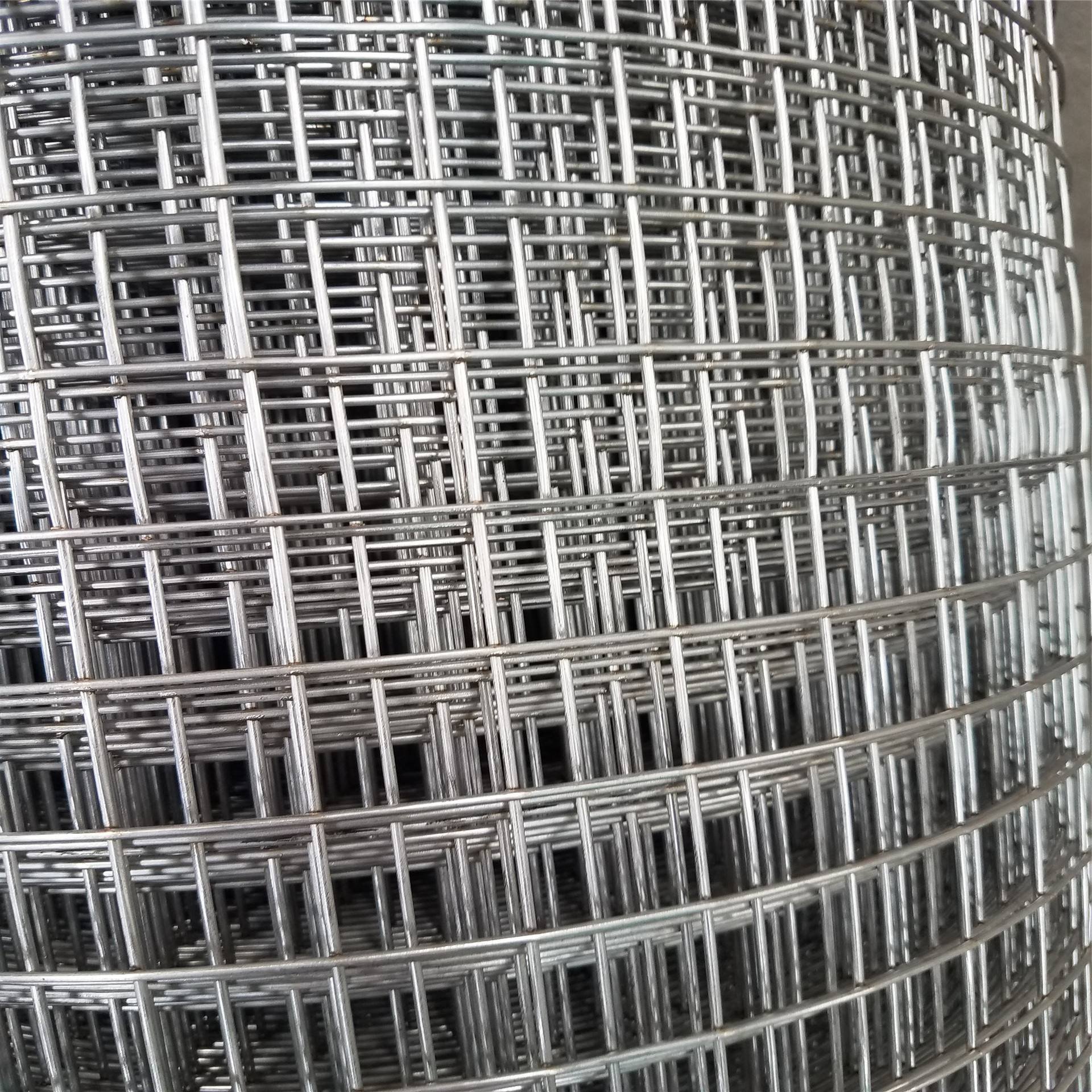 1 Inch Welded Wire Mesh galvanized after passivation treatment